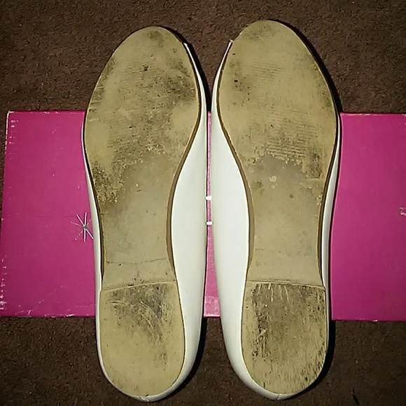 Shoes - Picture 3 of 4